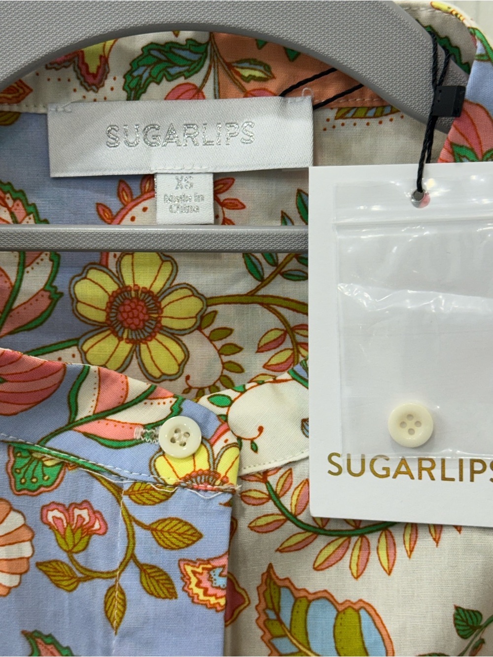 Sugarlips Floral Puff Sleeve Button-Back Blouse - Pastel Multicolor - Picture 6 of 11